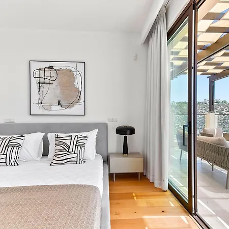Villa Stunning Uv09 Oniro With Sea Views, Aphrodite Hills