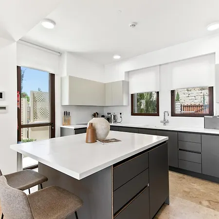 Stunning Uv09 Oniro With Sea Views, Aphrodite Hills